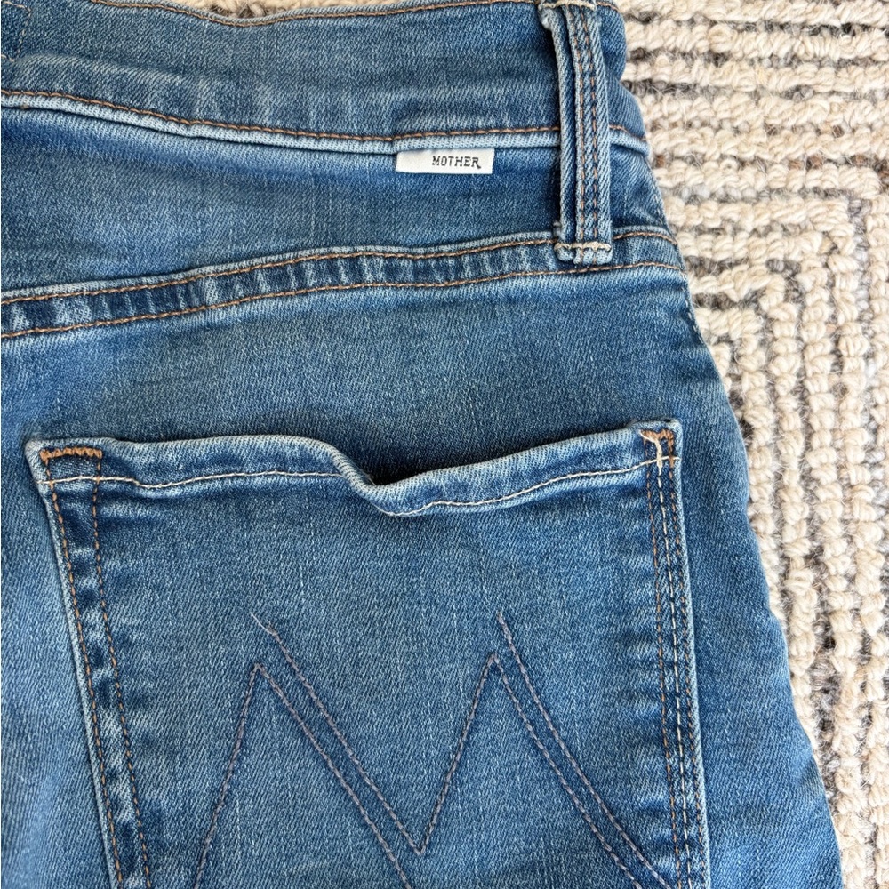 MOTHER Mid-Rise Rider Ankle Jeans - Picture 4 of 6